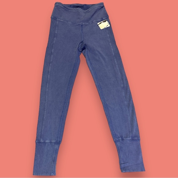 NWT High-Rise Ankle Hot Shot Leggings in deepest navy. Size XS  🧘🏽‍♀️ - Picture 3 of 9